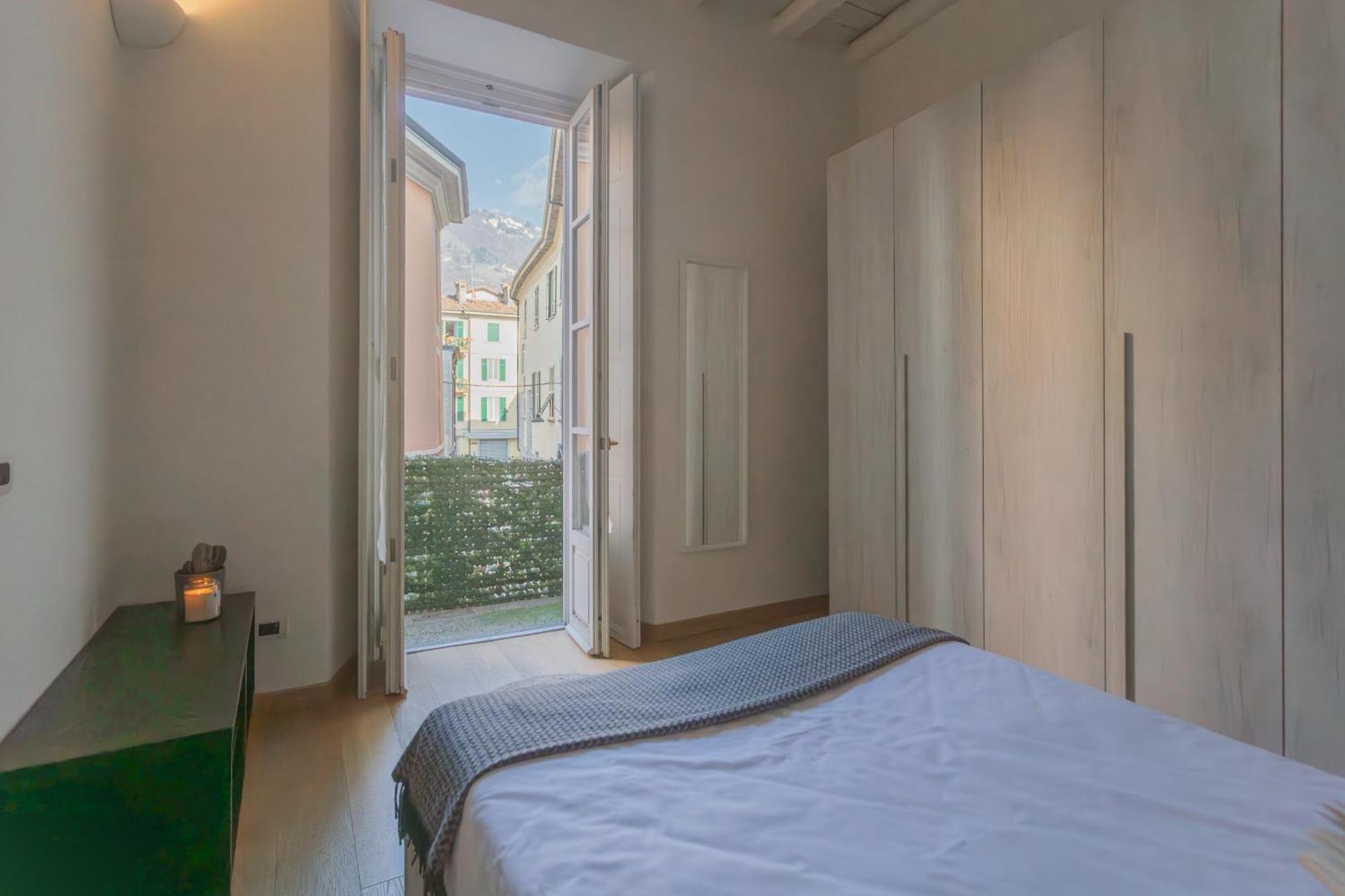 Wine Not Apartment In Como City Centre Esterno foto